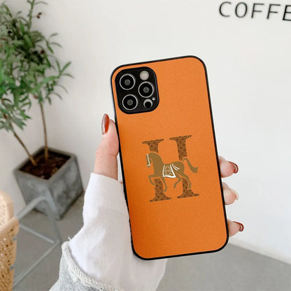 Funda de cuero Classic Horse H Cross ✨ - ¡Elegancia y protección atemporales!